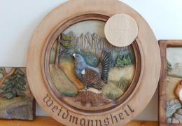 Beizen und Bemalen von Lechtaler Schnitzereien - Werkstück