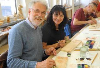 Basiskurs Farbliche Gestaltung - Kursteilnehmer bei der Arbeit