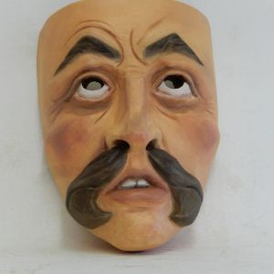 Kurs Brauchtumsmasken schnitzen