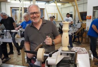 Drechsler bei der Arbeit