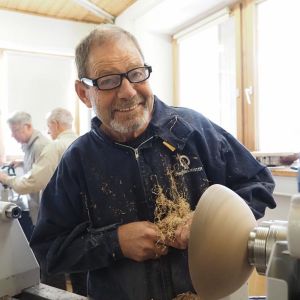 Drechsler bei der Arbeit