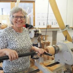 Drechsler bei der Arbeit