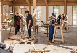 Skulpturen Fund- und Schwemmholz